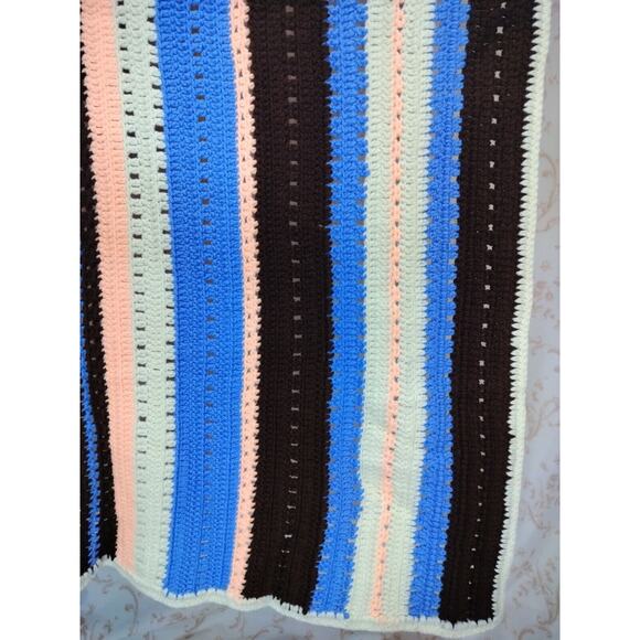 Handmade 52x39 Inches Multicolor Stripe Reversible Crochet Throw/Blanket - Picture 7 of 16